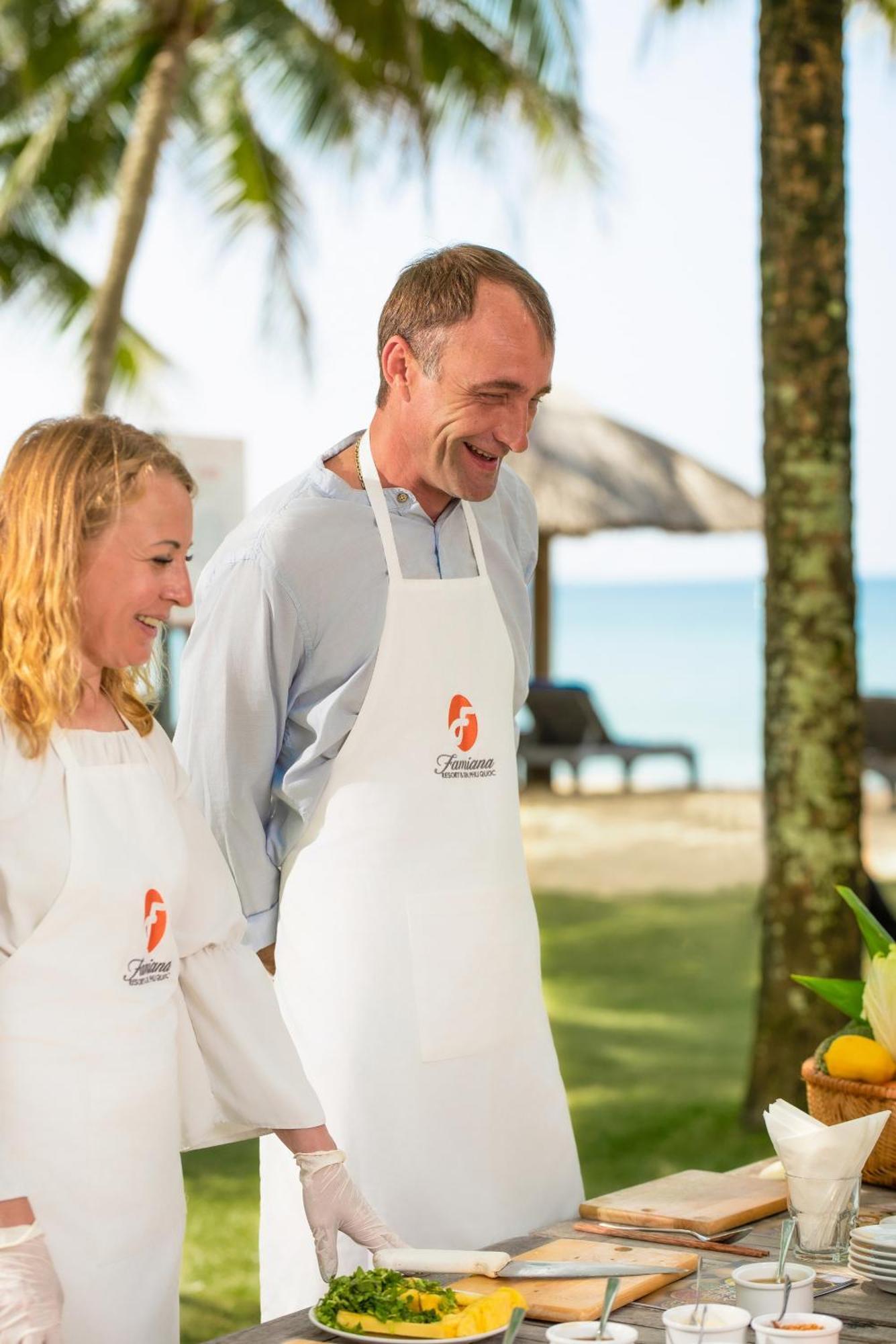 Famiana Resort & Spa - Breakfast Is Served As Brunch 6Am30 To 1Pm Дуонг-Донг Экстерьер фото