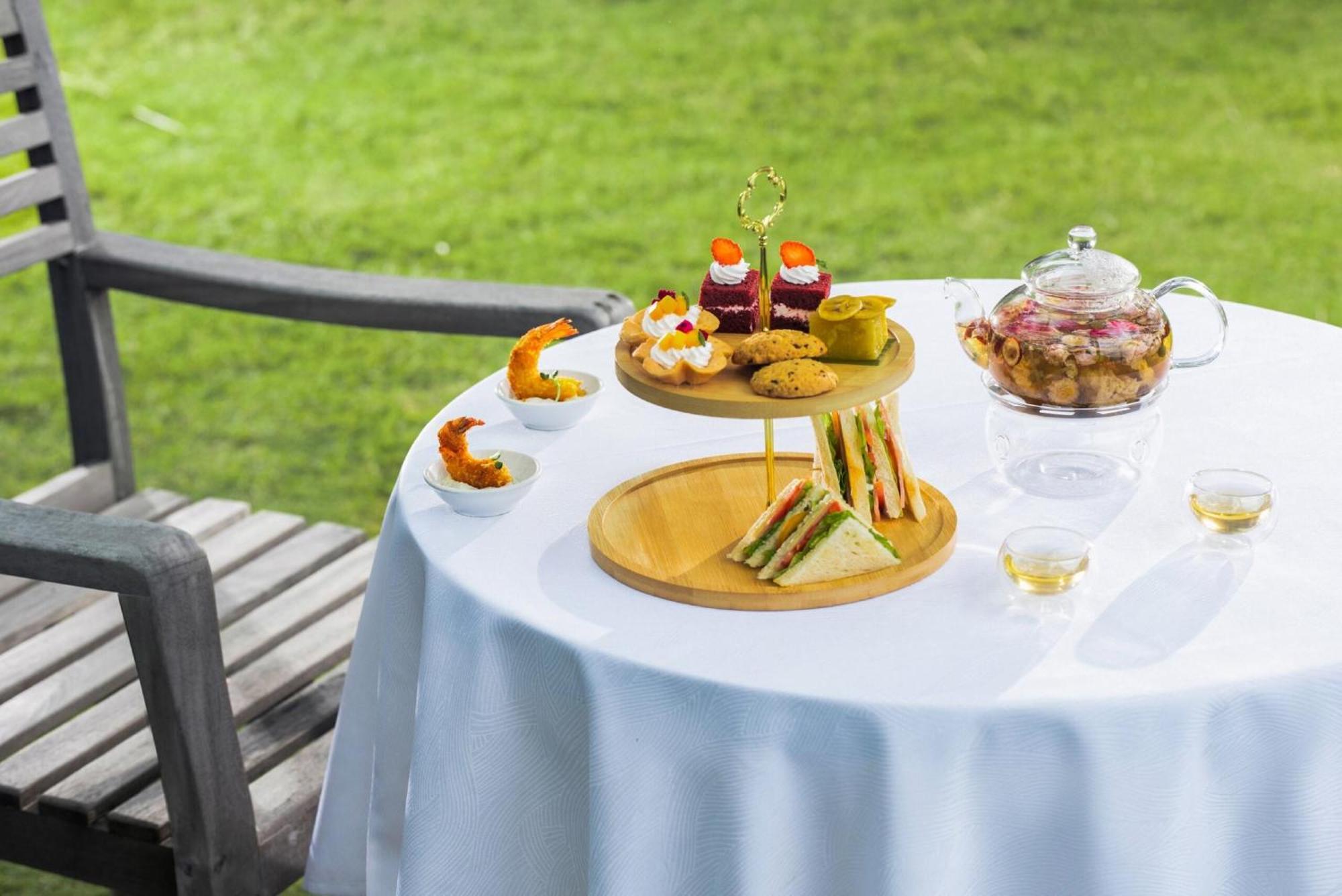 Famiana Resort & Spa - Breakfast Is Served As Brunch 6Am30 To 1Pm Дуонг-Донг Экстерьер фото